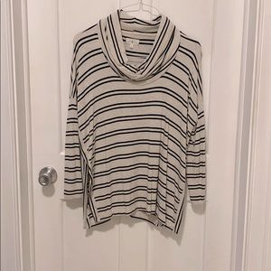 Lou & Grey Black & cream Cowneck Tunic
